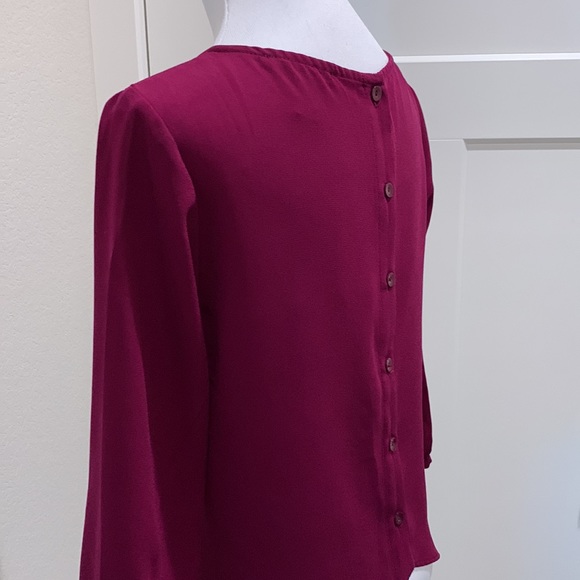 F21 Buttoned back blouse - Picture 11 of 12
